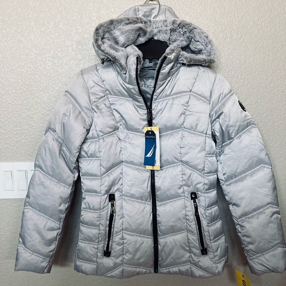 NWT Nautica Women’s Silver Grey Winter Coat
